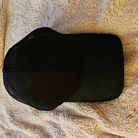 Messy Bun Black Cap - Picture 5 of 8